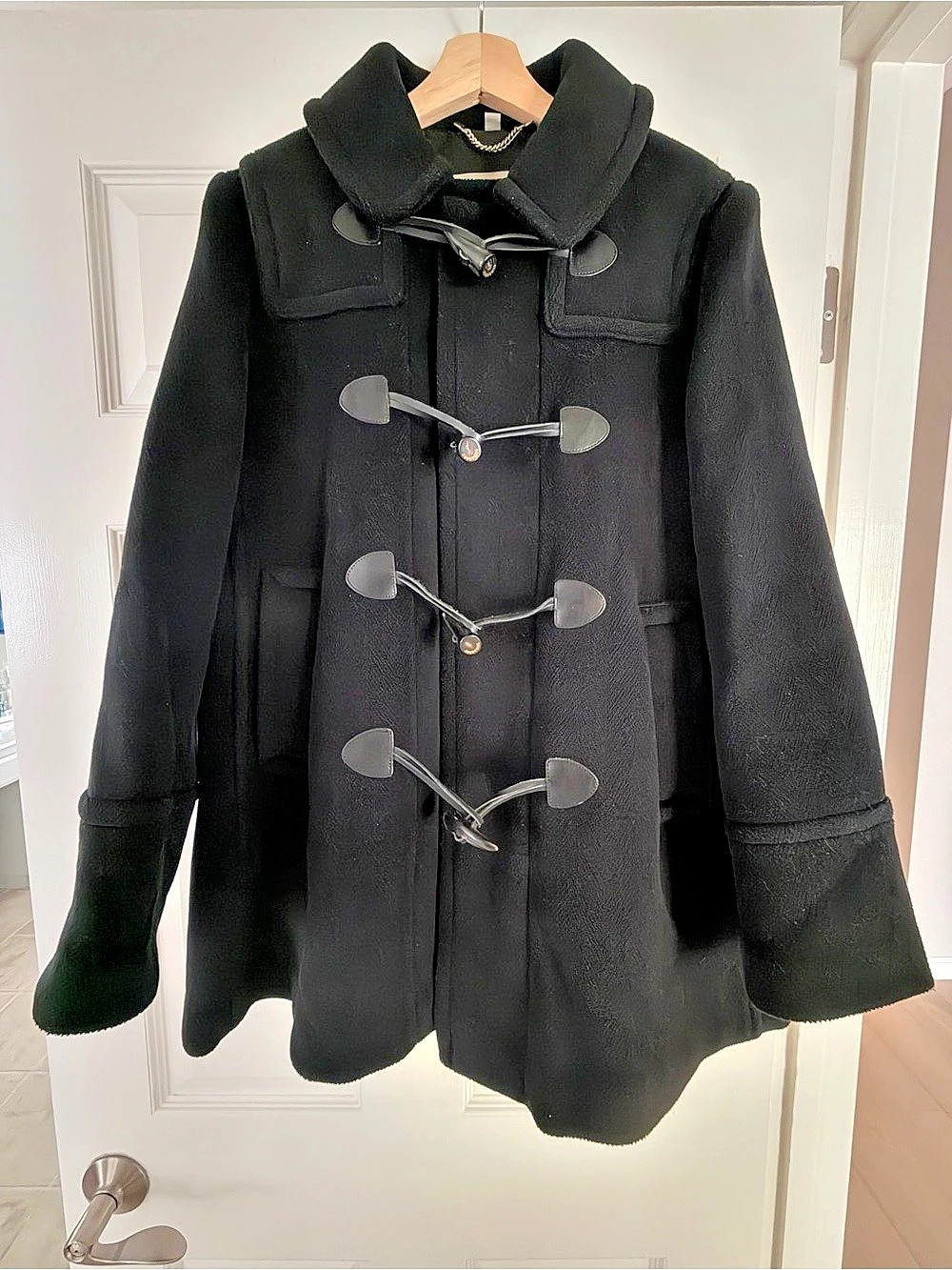 Burberry Duffle Wool Coat Black Size 6 Like New